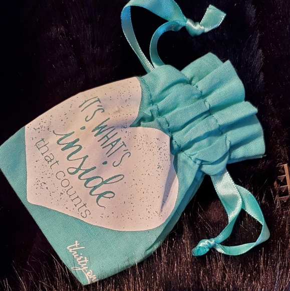 NWOT Thirty One Horse shoe charm with rhinestones - Picture 3 of 3